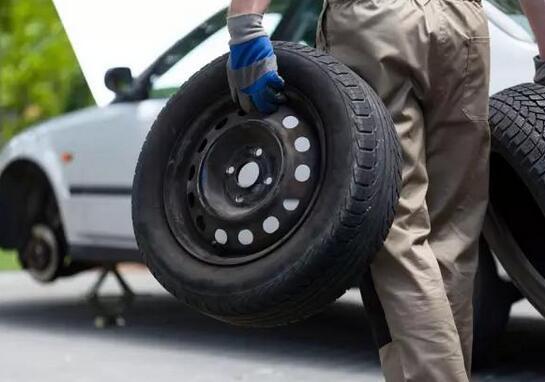 開(kāi)車(chē)省油技巧！教你用最少的油跑最遠(yuǎn)的路